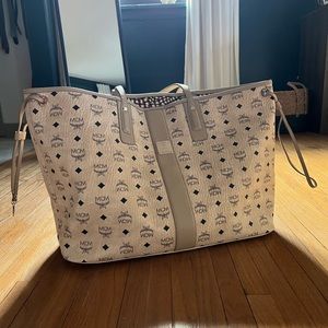 MCM Reversible Large Liz Tote Tan leather with Purse and Dustbag